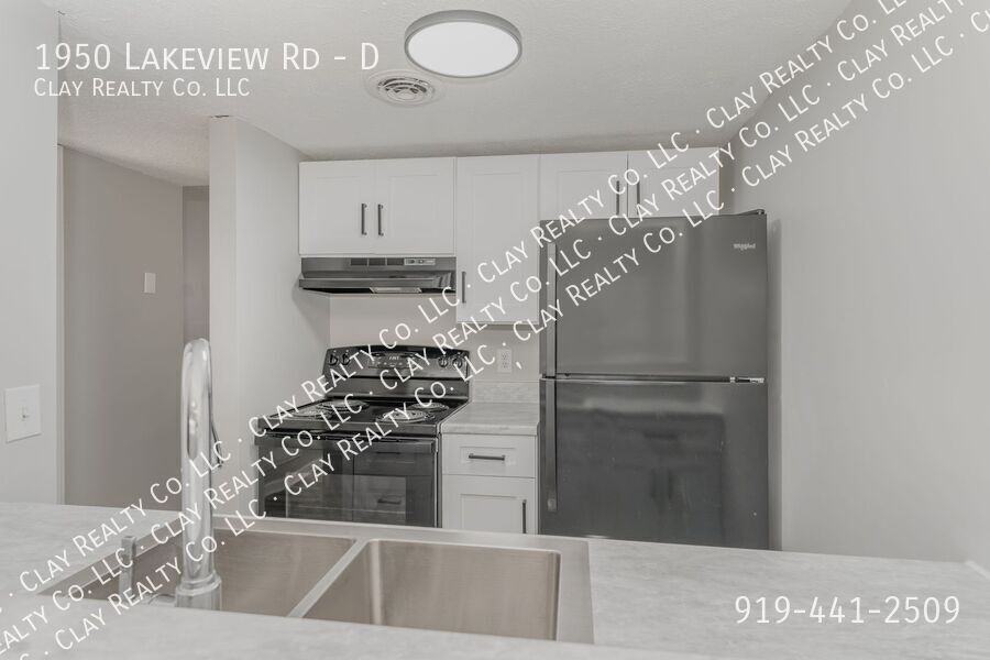 1950 Lakeview Rd #D - Photo 6 of 49
