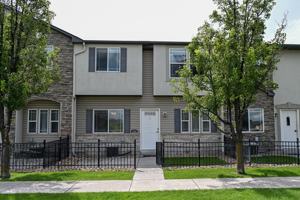 featured image of 487 W 1490 N #140