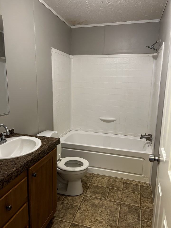 31 Buena Vista Dr #1 - Photo 6 of 10