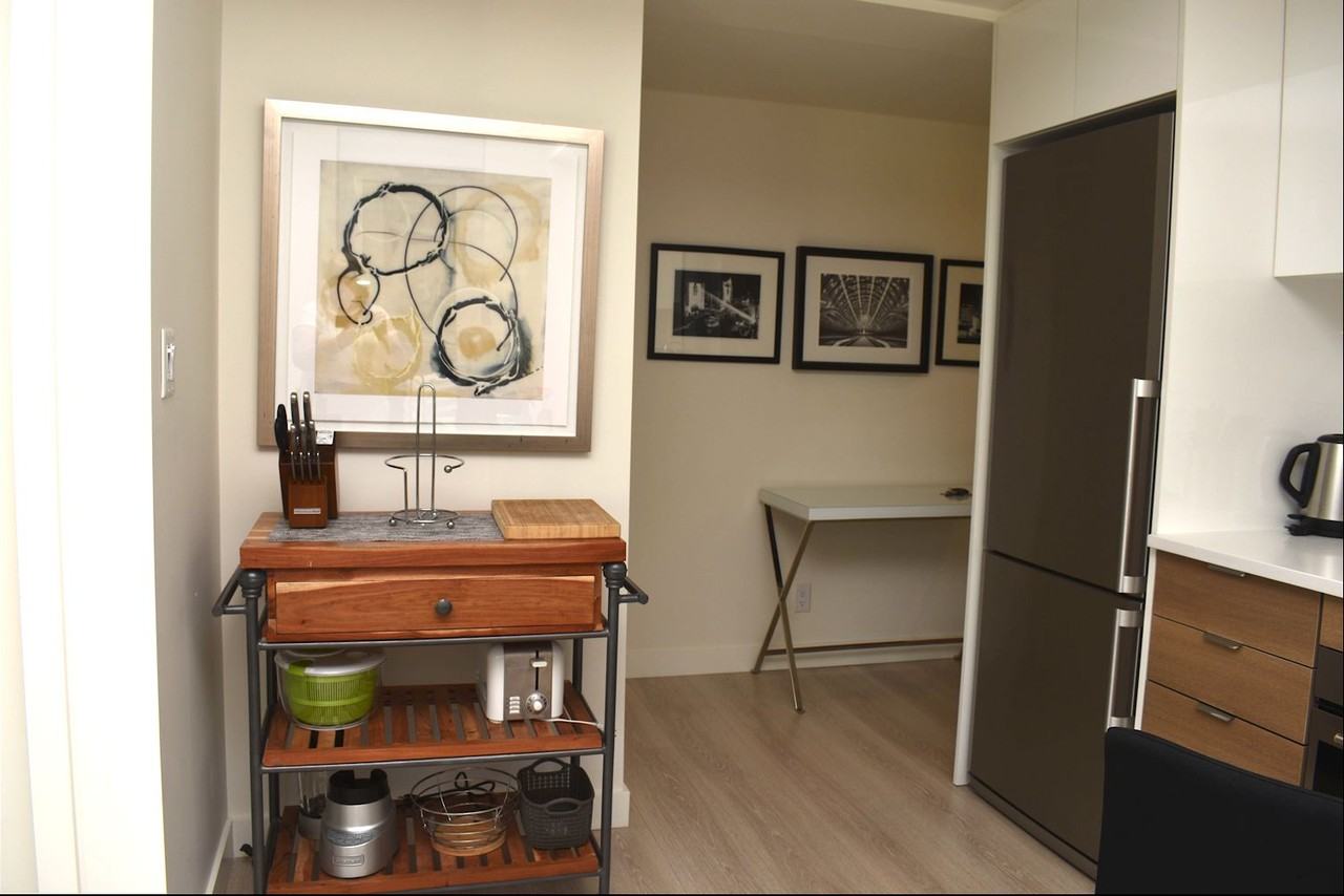 108 Waterfront Court - Photo 3 of 14