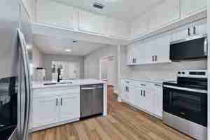 featured image of 3714 Morton Ave
