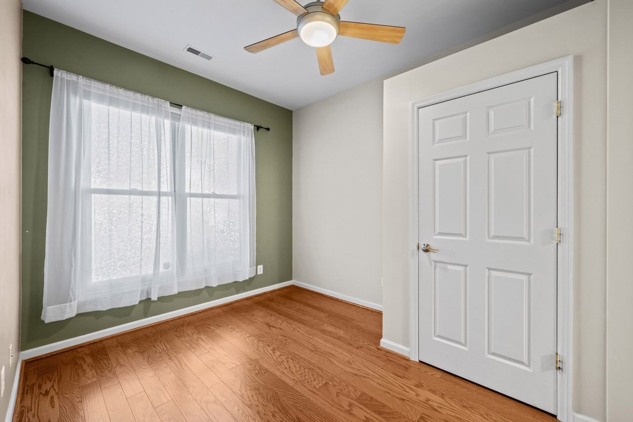 219 S Fremont Ave - Photo 2 of 26