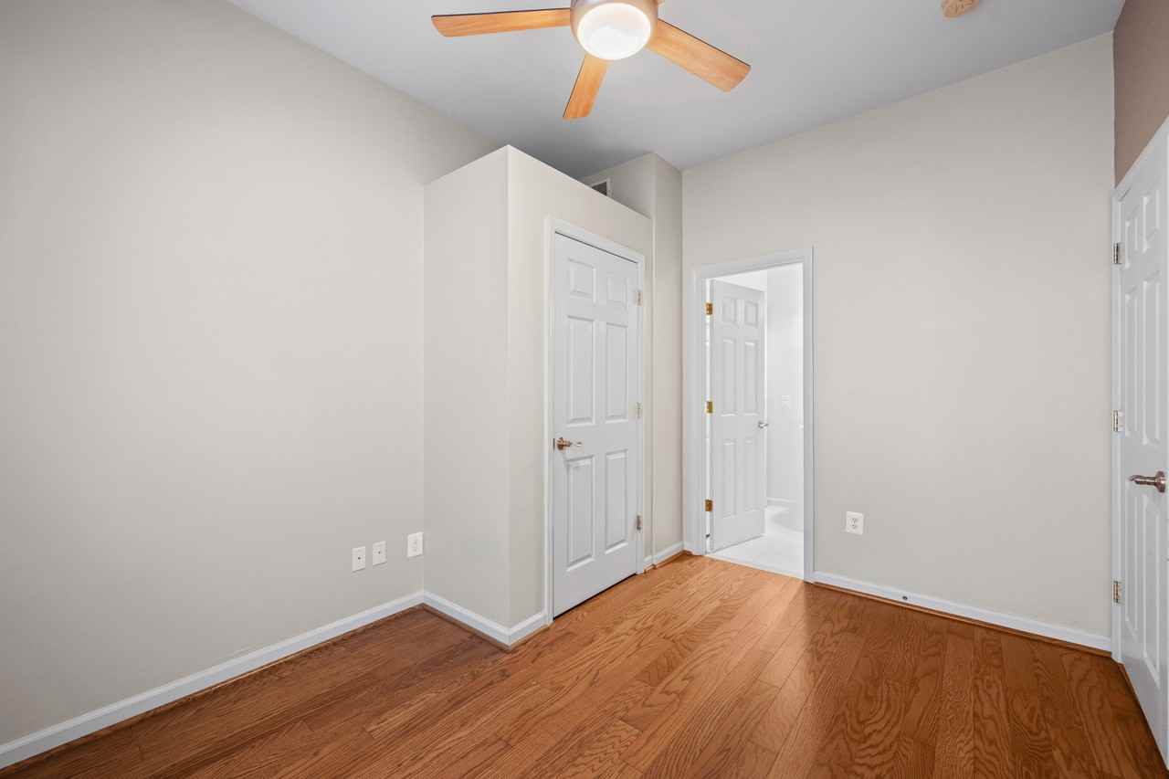 219 S Fremont Ave - Photo 3 of 26