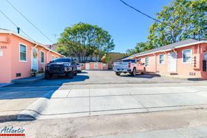 featured image of 355 N Autumn St