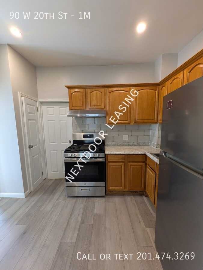 90 W 20th St #1M - Photo 2 of 6