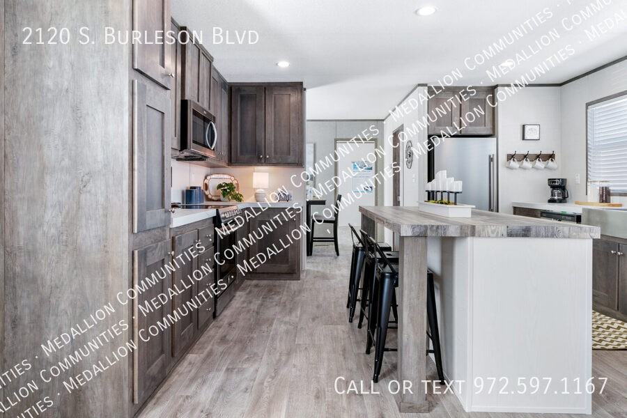 2120 S Burleson Blvd