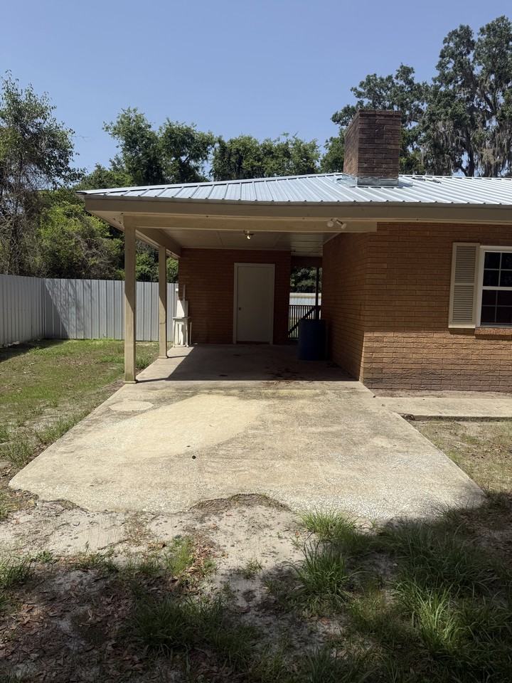 117 Thornton Ln - Photo 2 of 27