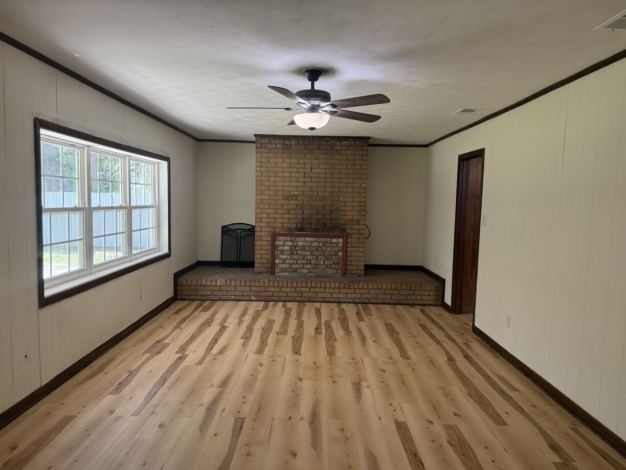 117 Thornton Ln - Photo 5 of 27