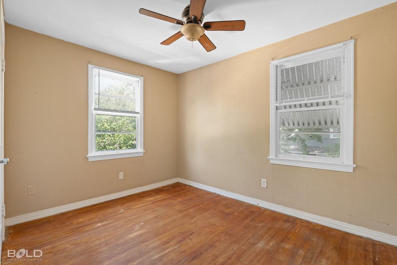 902 1/2 Gladstone Blvd - Photo 6 of 14