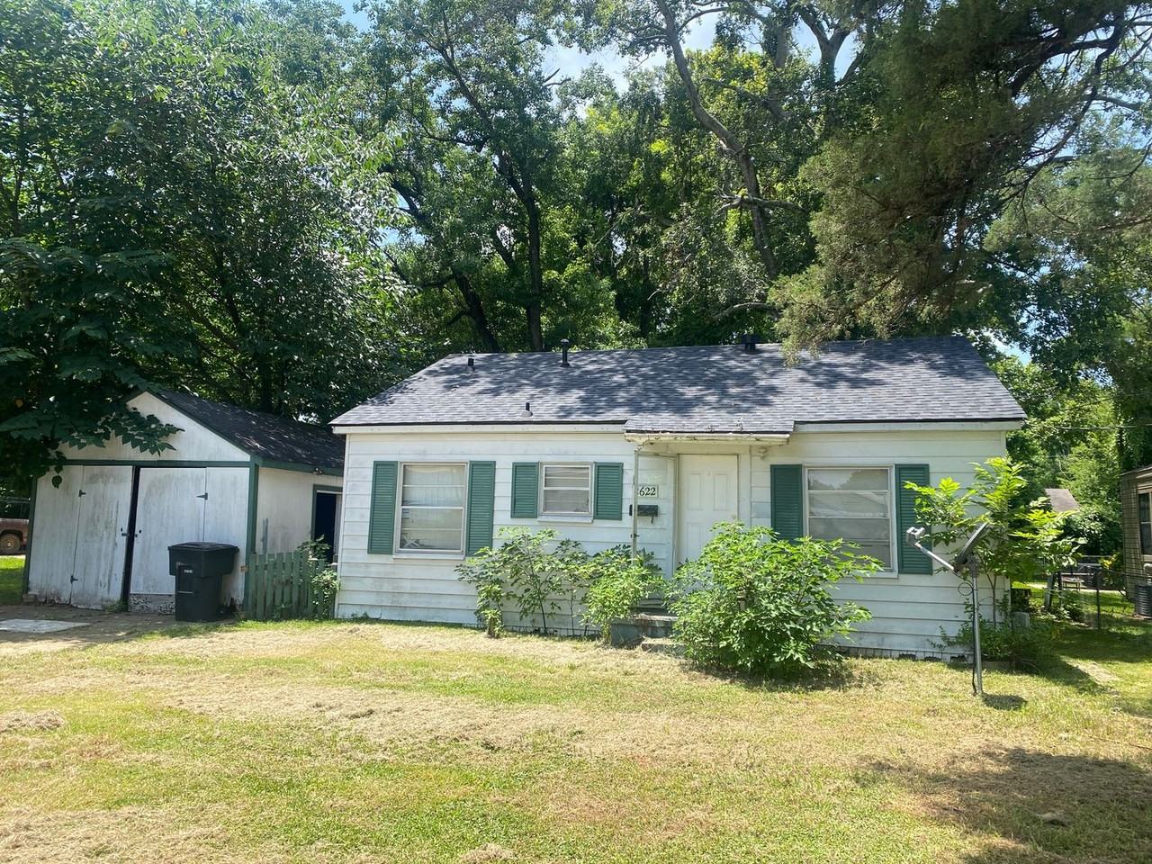 2622 Lamar St - Photo 2 of 6