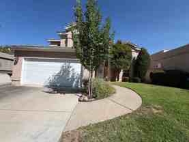 6517 Glen Oak Ne - Photo 1 of 1