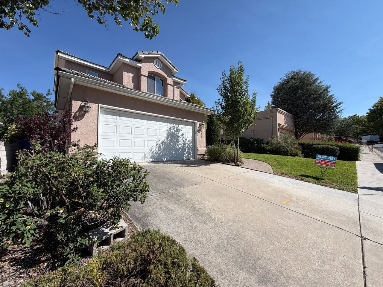 6517 Glen Oak Ne - Photo 3 of 40