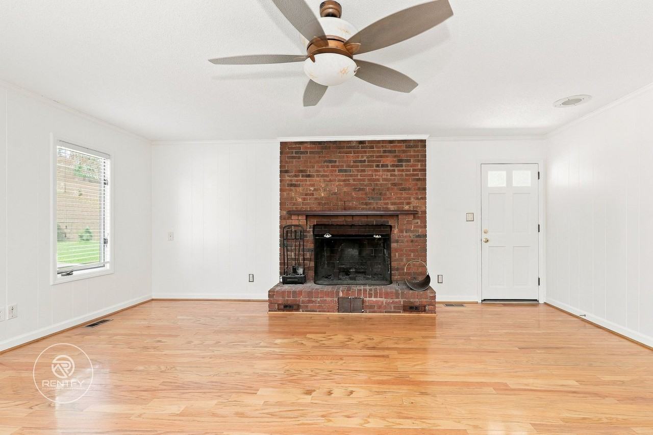 4449 Orchard Knob Ln - Photo 4 of 27