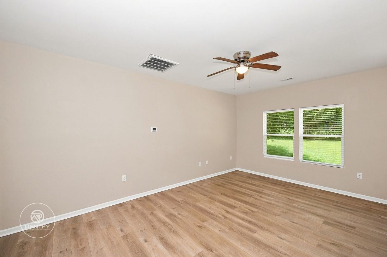 515 Correll St - Photo 2 of 14