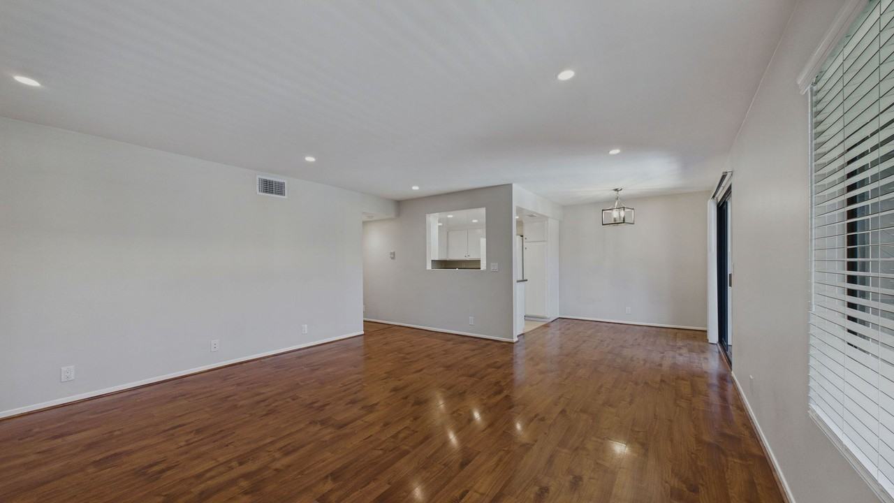 1304 Mountain Ave #216 - Photo 2 of 31
