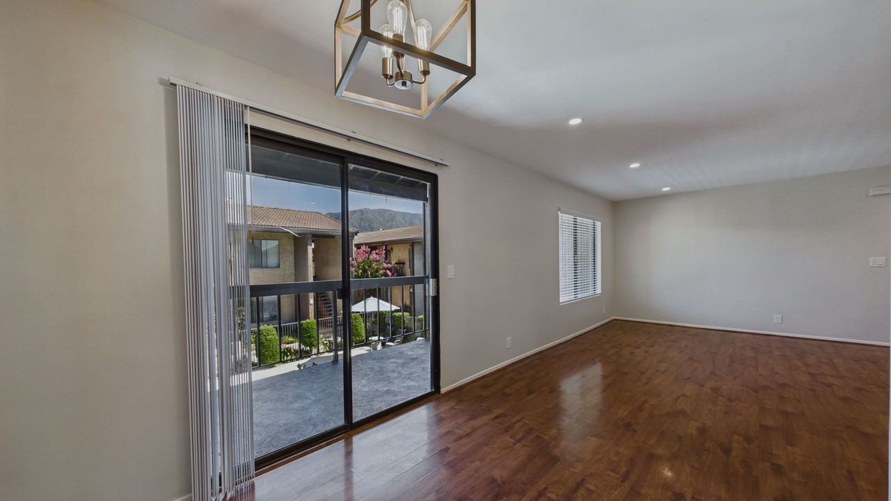 1304 Mountain Ave #216 - Photo 7 of 31