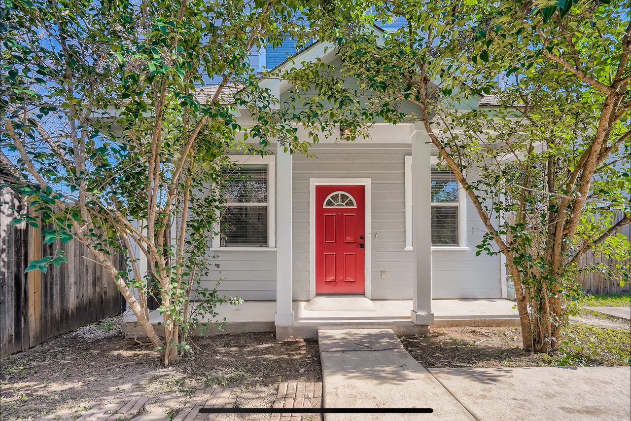 6210 Langham St #B - Photo 2 of 15