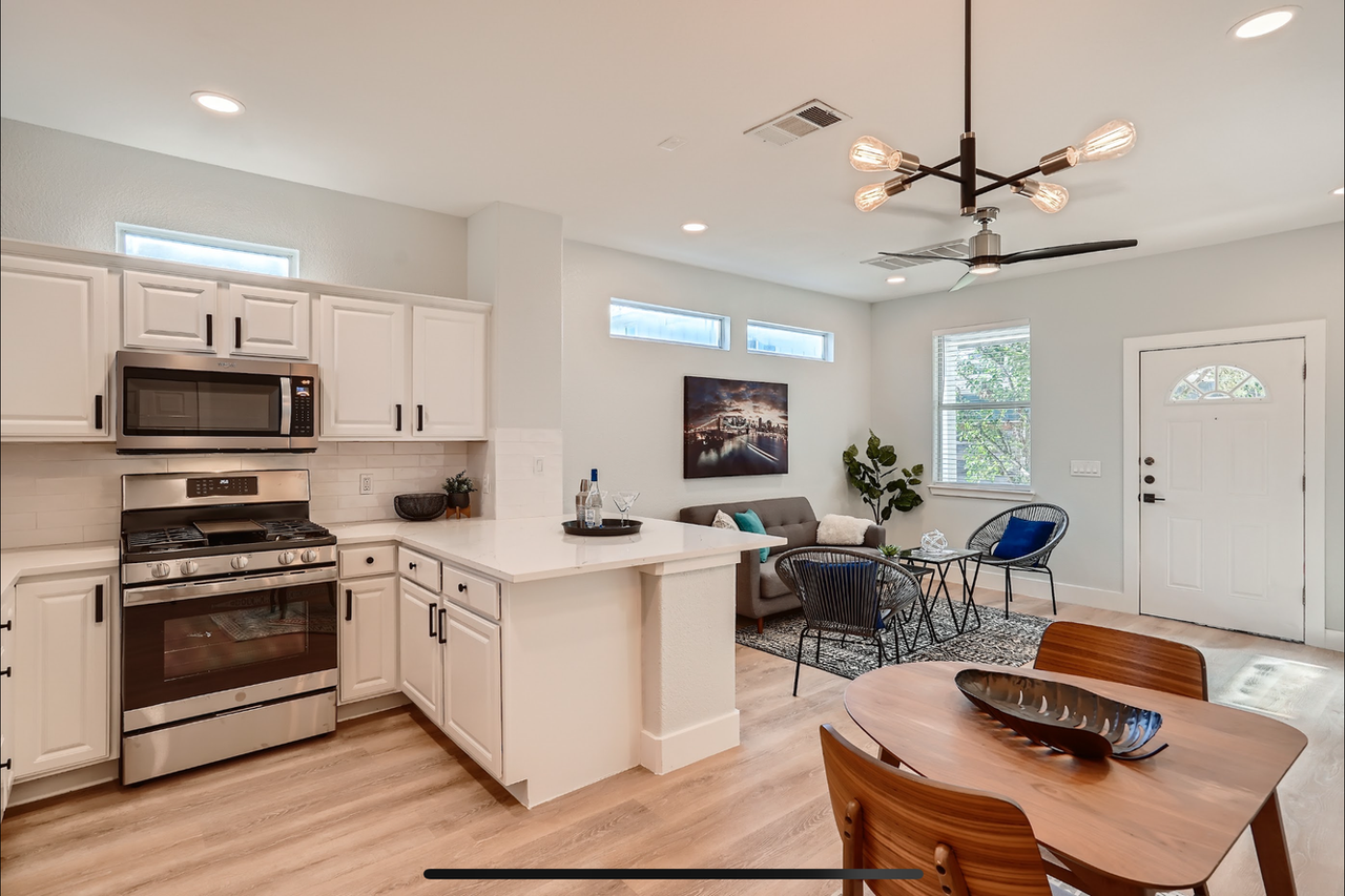 6210 Langham St #B - Photo 6 of 15