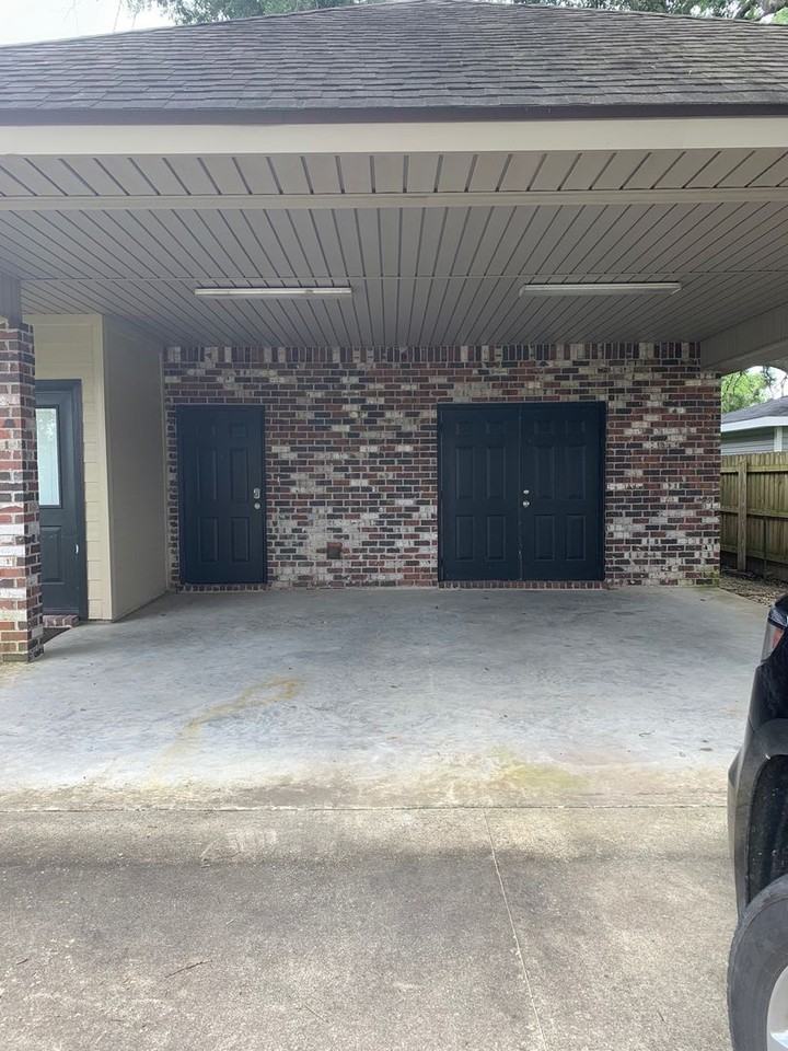 612 Madeline St - Photo 2 of 6
