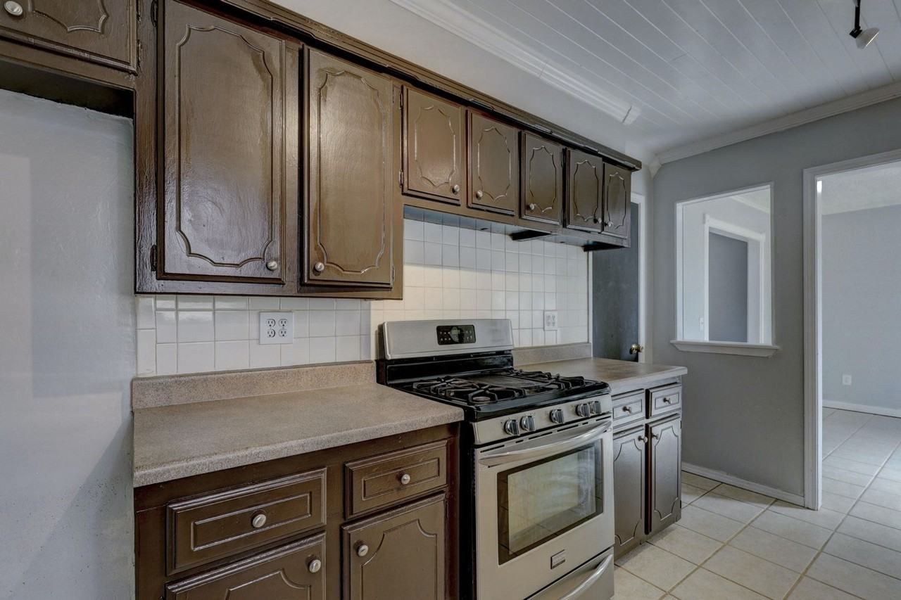 8544 Sw 75th St - Photo 4 of 15