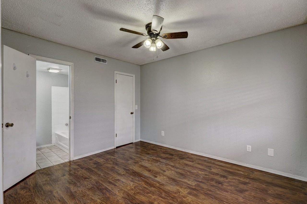 8544 Sw 75th St - Photo 6 of 15
