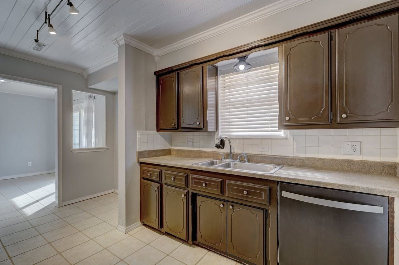 8544 Sw 75th St - Photo 5 of 15