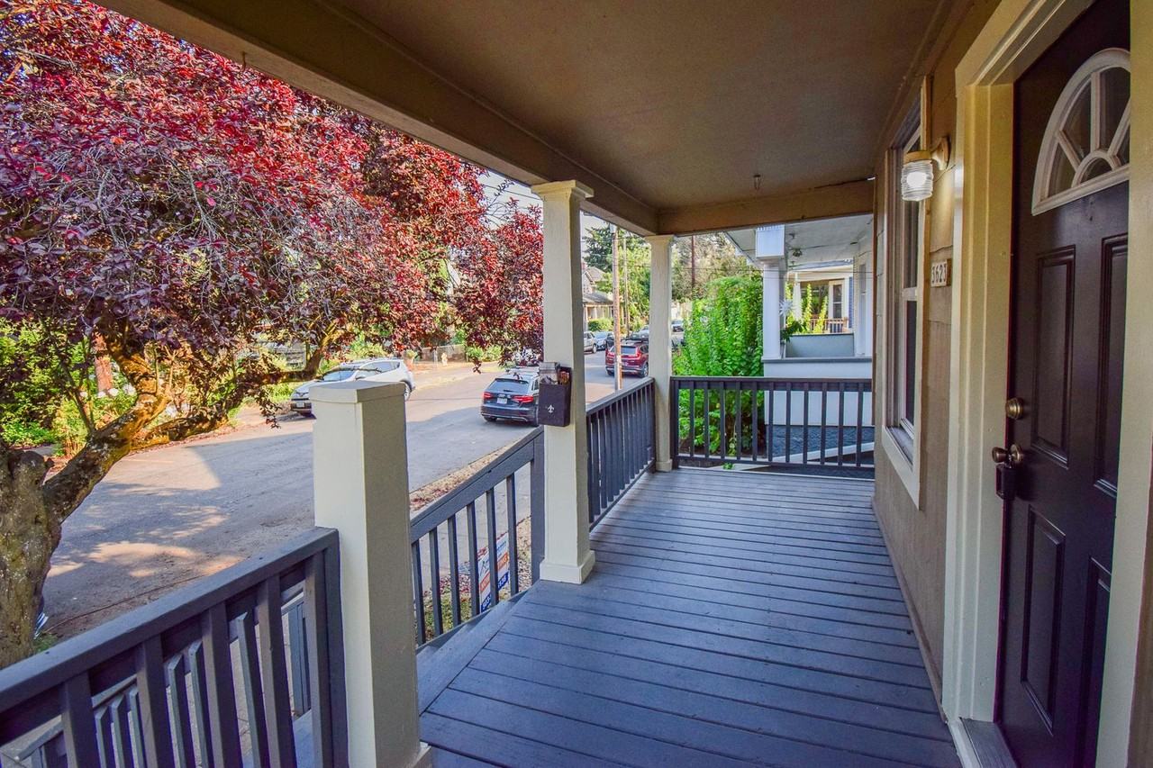 3623 Ne 13th Ave - Photo 2 of 35