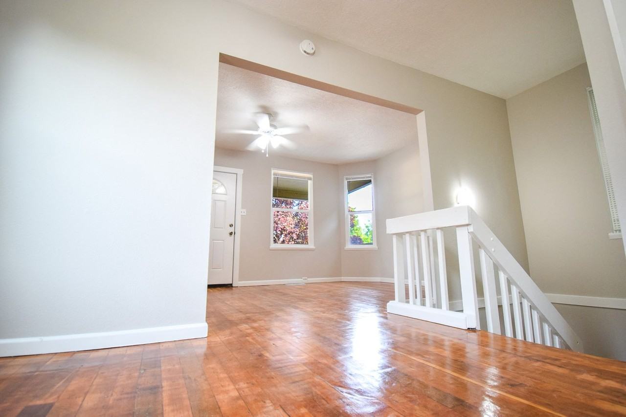 3623 Ne 13th Ave - Photo 7 of 35