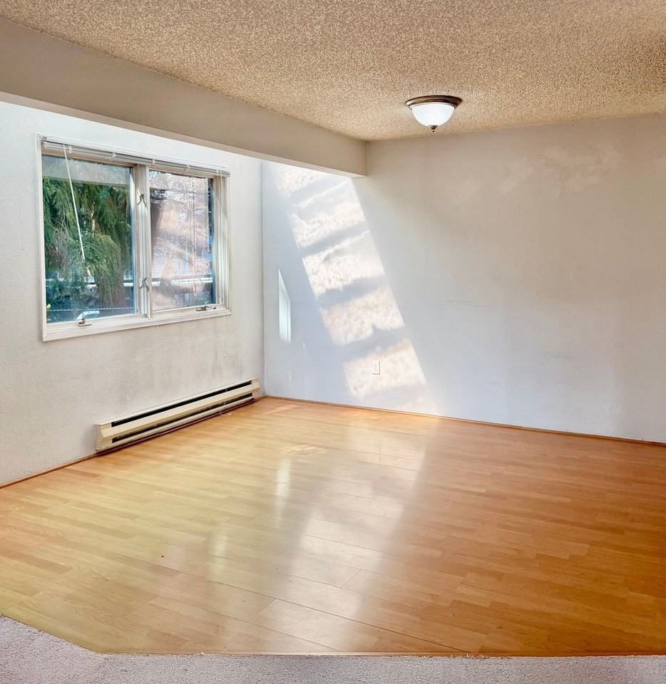 1017 156th Ave Ne #2 - Photo 5 of 20