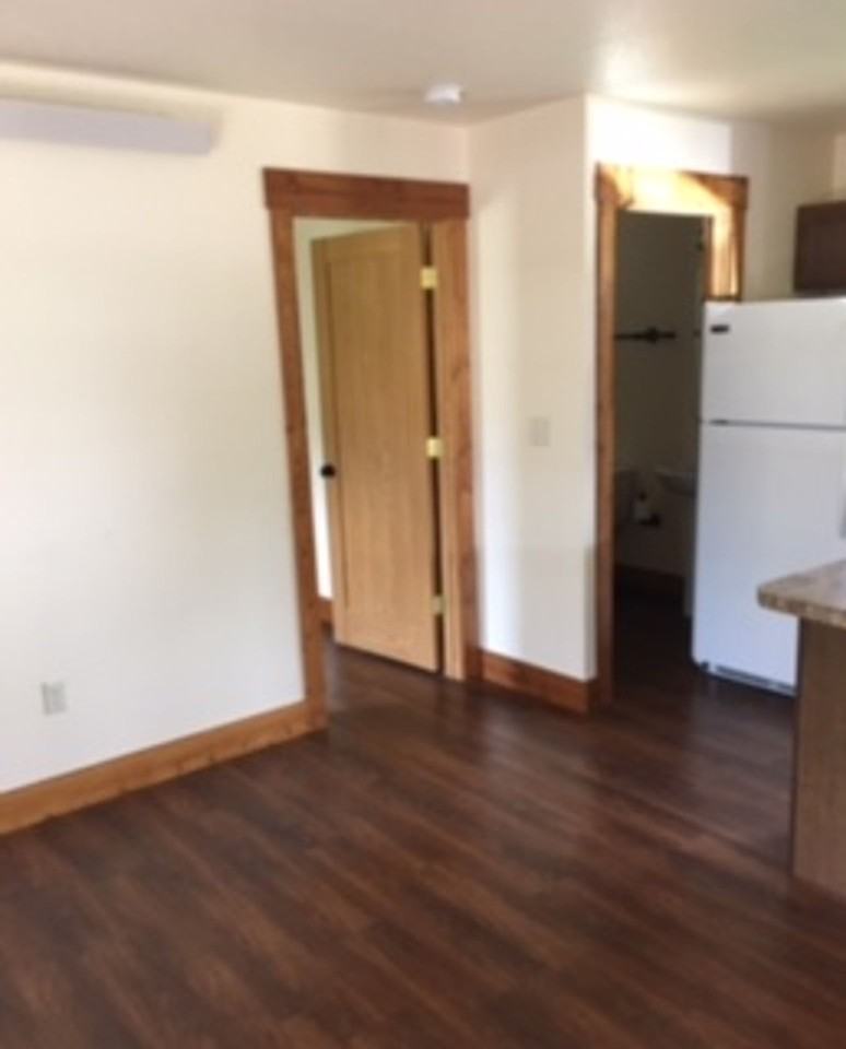 936 Saint Joe St - Photo 3 of 11