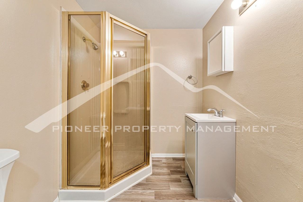 5063 W 70th Pl - Photo 7 of 22