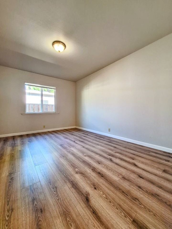 1345 Market St - Photo 6 of 11