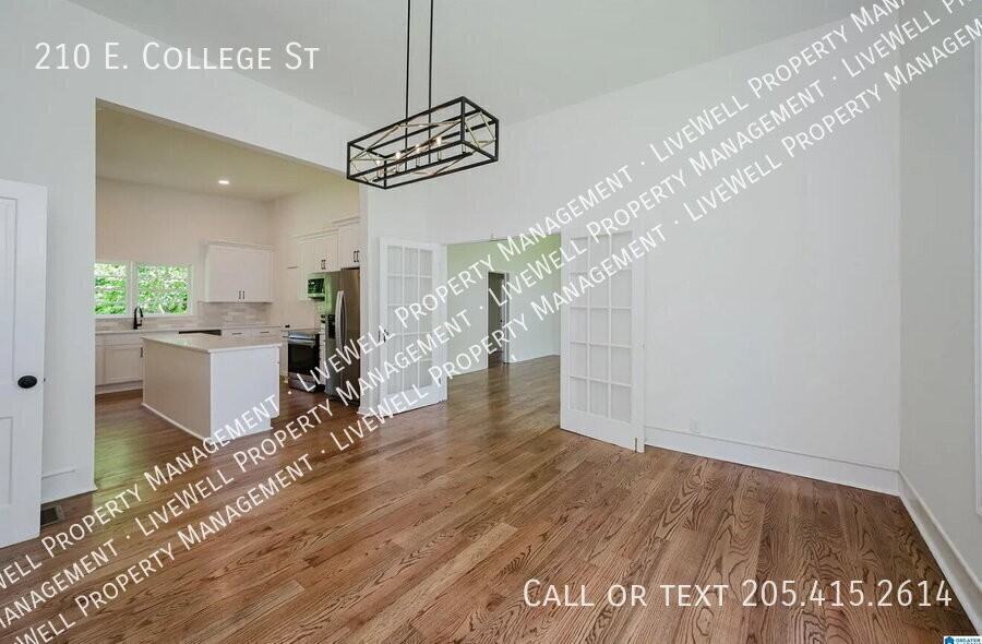 210 E College St - Photo 6 of 20