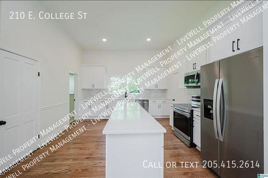 210 E College St - Photo 7 of 20