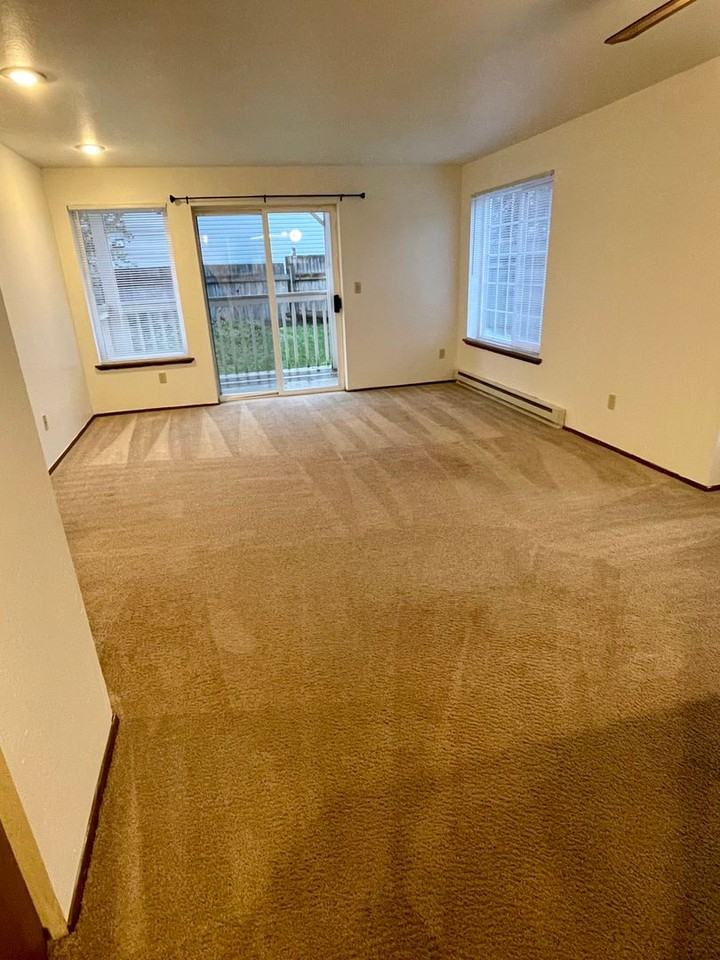 2717 Moore St #2 - Photo 6 of 19