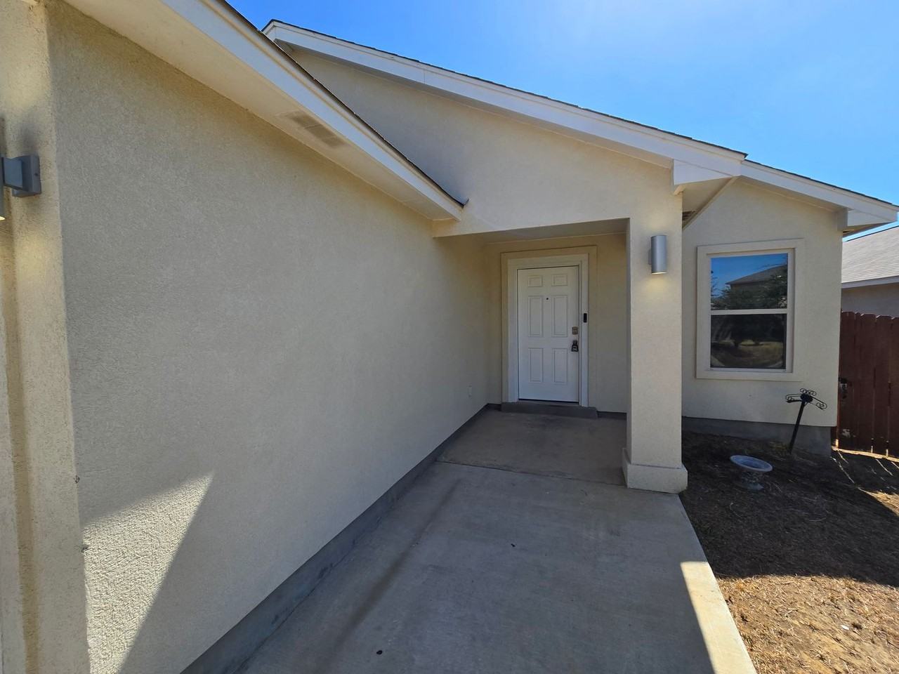 5821 Doctorado Dr - Photo 2 of 20