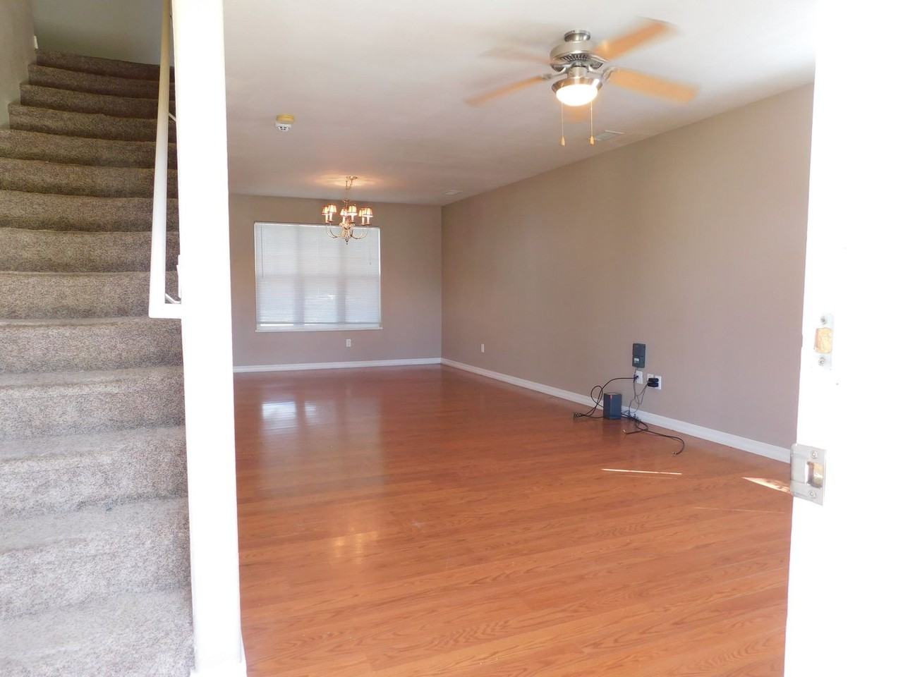 1183 Inverness Way - Photo 3 of 21