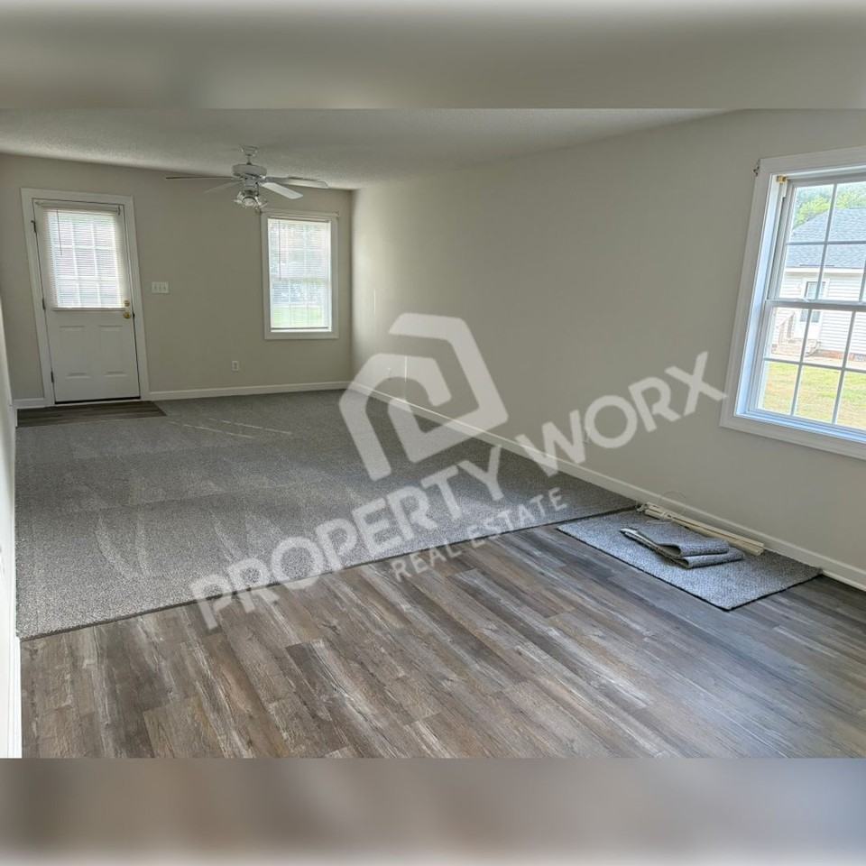 212 Thorne St - Photo 5 of 9