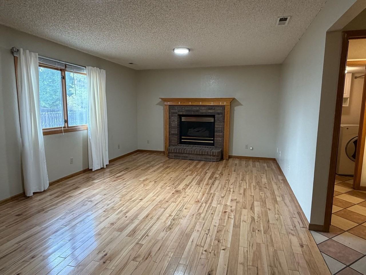 1005 Princewood Pl - Photo 2 of 18