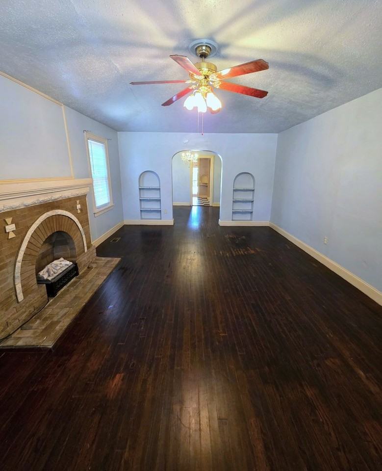 2765 Nw 21st St - Photo 3 of 25