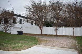 3833 Dexter Ave - Photo 1 of 1