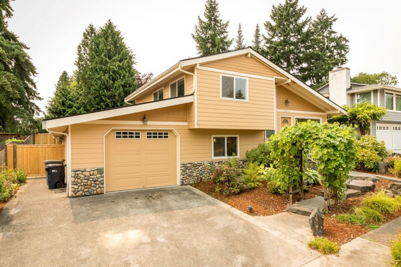 15809 Ne 53rd St - Photo 2 of 21