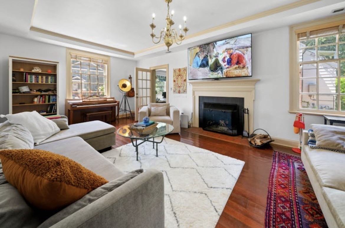 111 Washington St - Photo 3 of 38