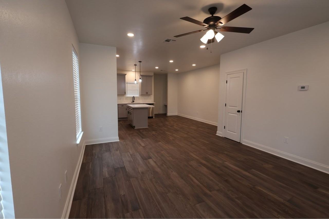 5022 S Prien Lake Rd #P - Photo 4 of 12