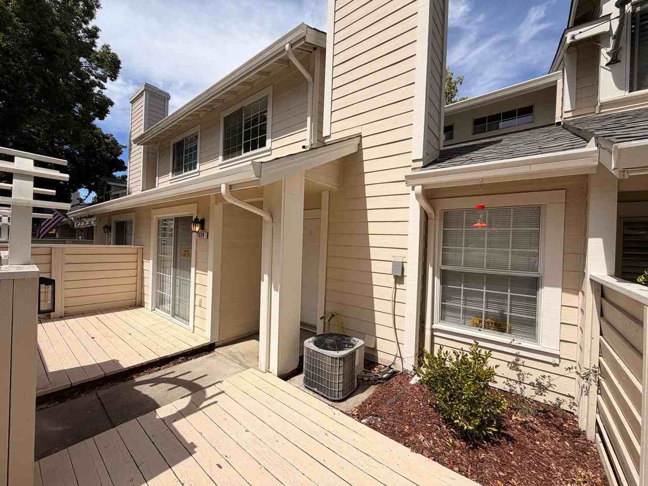 7379 Stonedale Dr - Photo 2 of 42