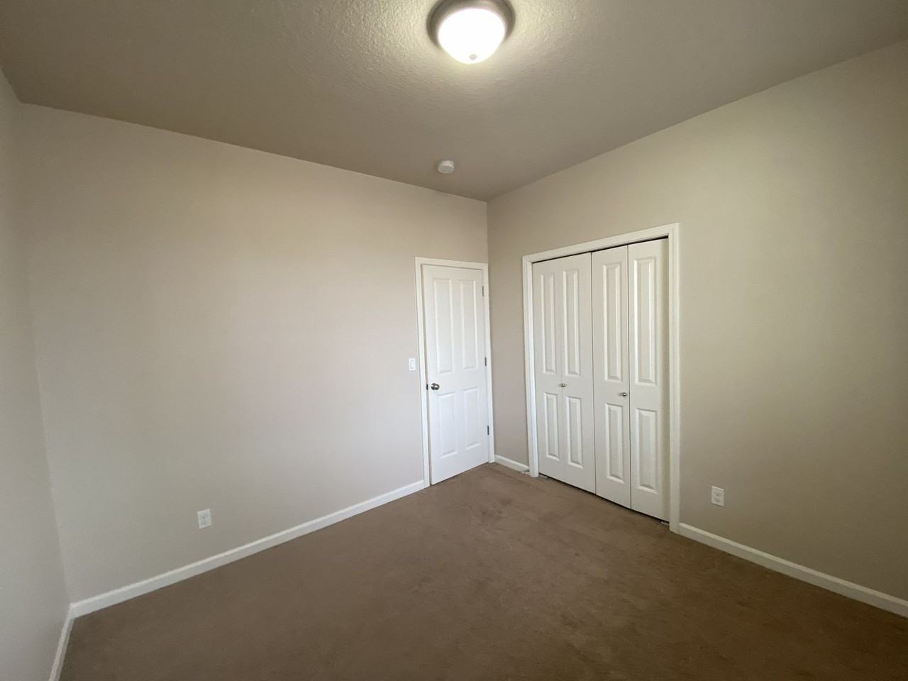 1102 Breckenridge Dr - Photo 7 of 11