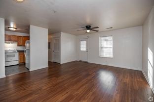 Oak Crest Apartments - Photo 1 of 1