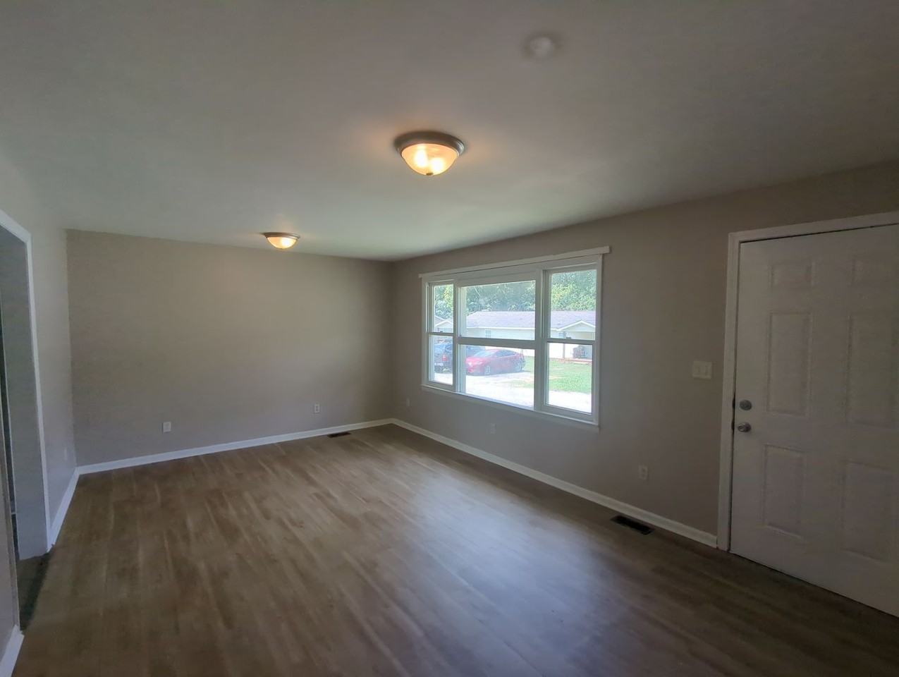 116 2nd St - Photo 6 of 12