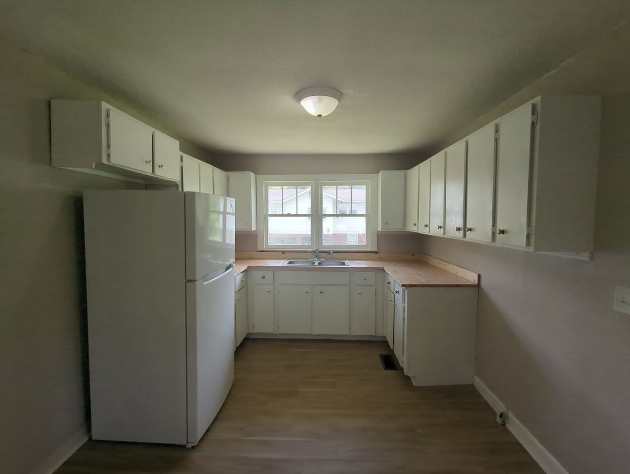 116 2nd St - Photo 7 of 12