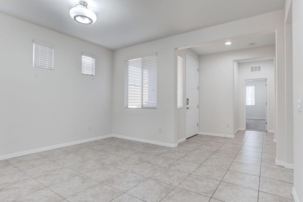 7141 Tavita St - Photo 5 of 43